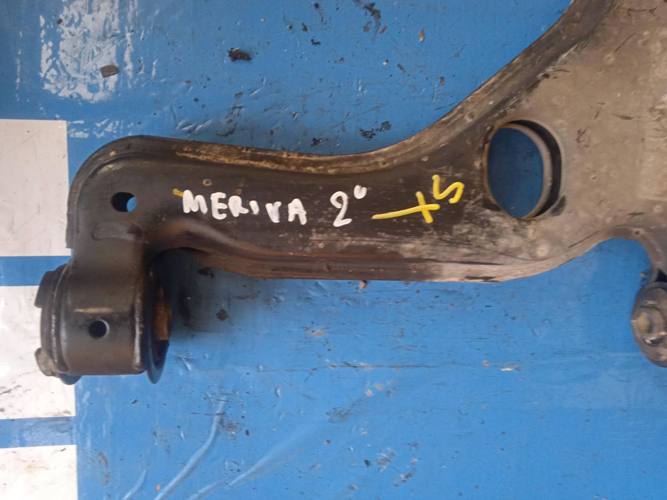 Braccio oscillante sosp. ant. sx.
